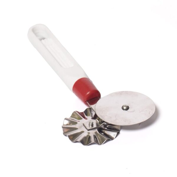 Divpusējs nazis mīklas griešanai ar plastmasas rokturi