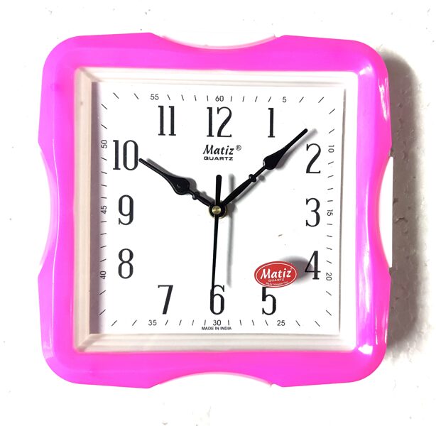 Matiz kvadrātveida sienas pulkstenis 20x20 cm