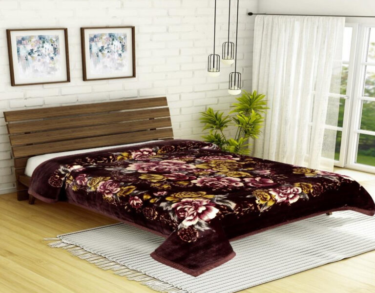 Sarla Bandhan šokolādes pleds ar puķainu rakstu 